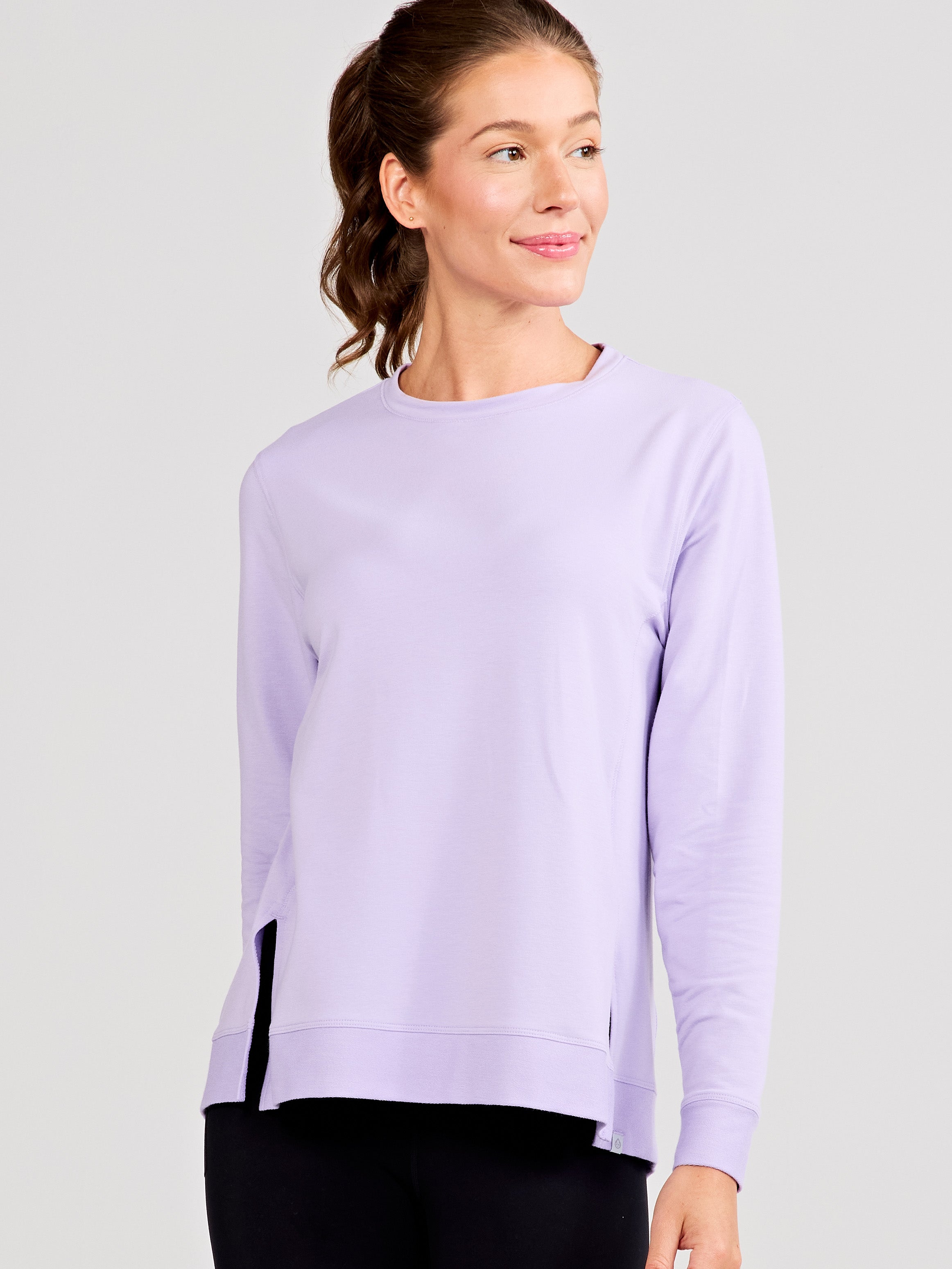 Riverwalk Sweatshirt 2.0 tasc Performance (LavenderCrystal)