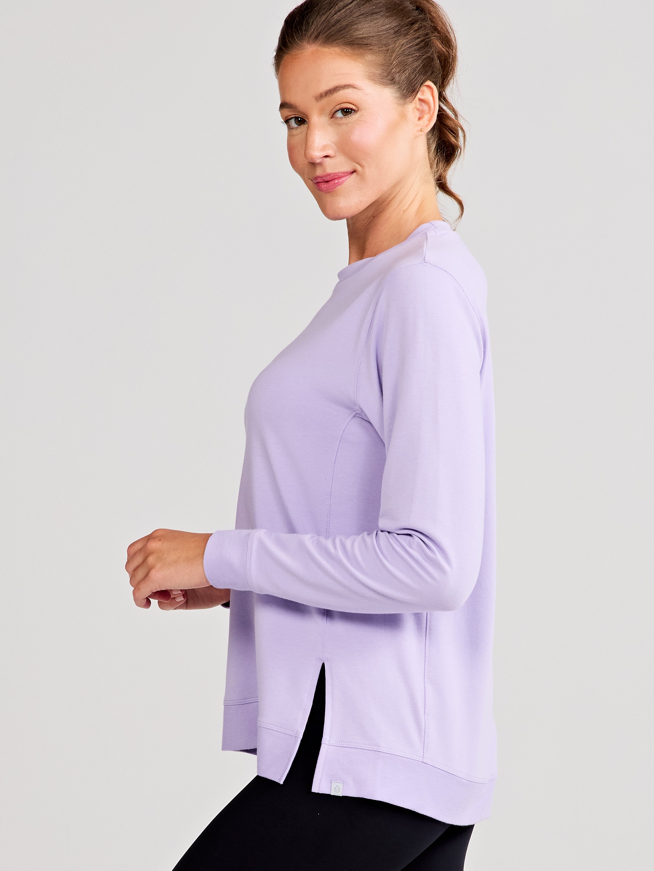 Riverwalk Sweatshirt 2.0 tasc Performance (LavenderCrystal)