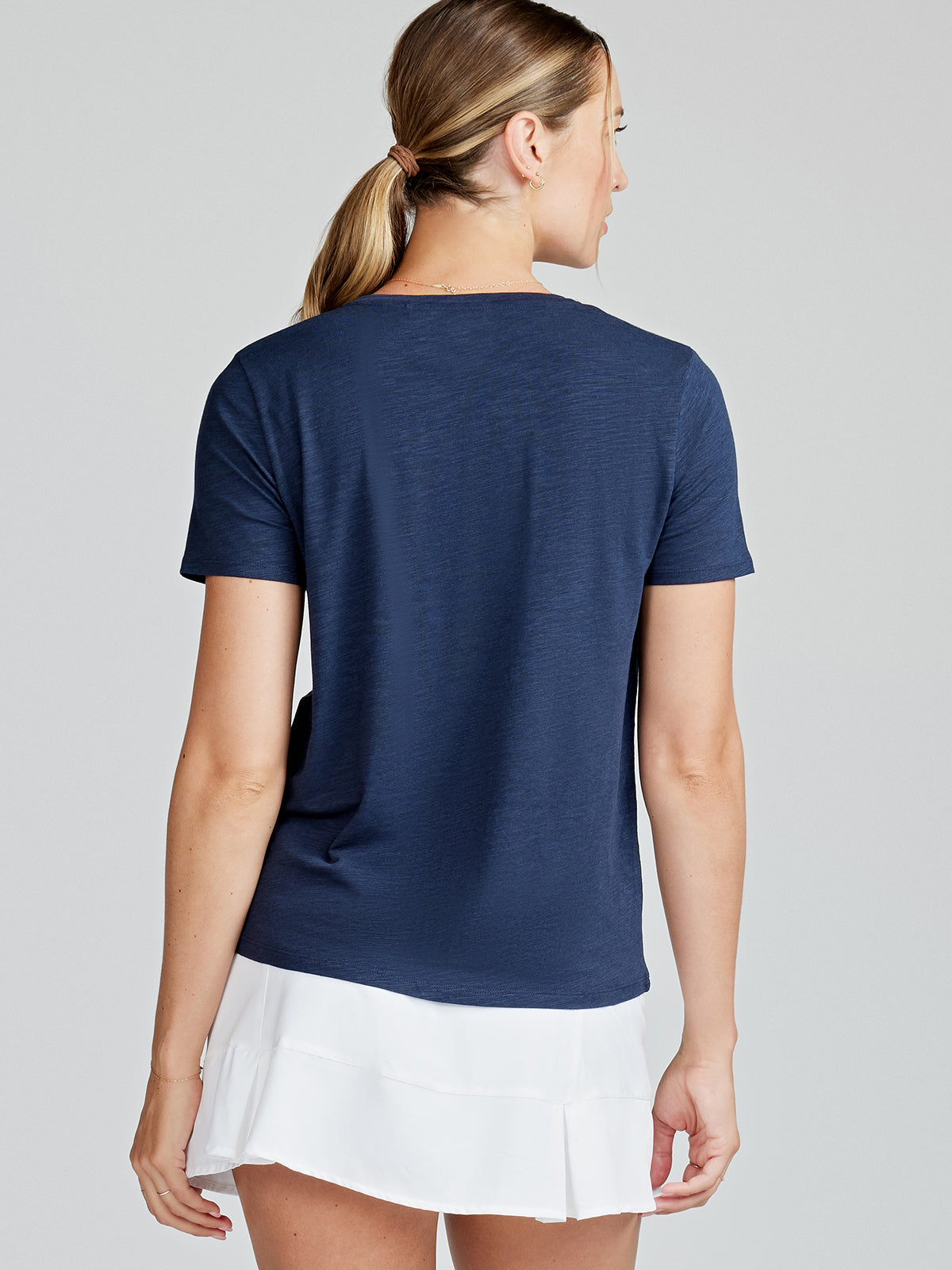 All Day V-Neck T-Shirt tasc performance (ClassicNavy)