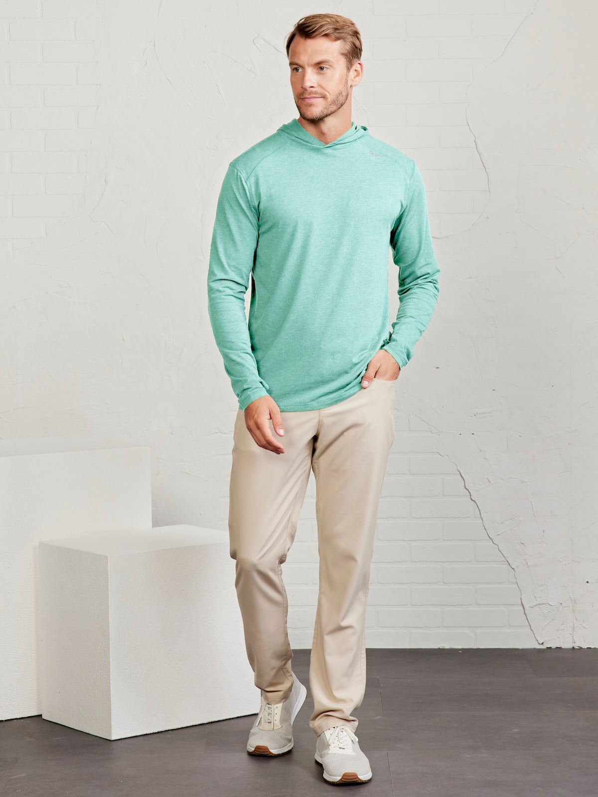 Carrollton Lightweight Hoodie- tasc Performance (SeaGreenHeather)