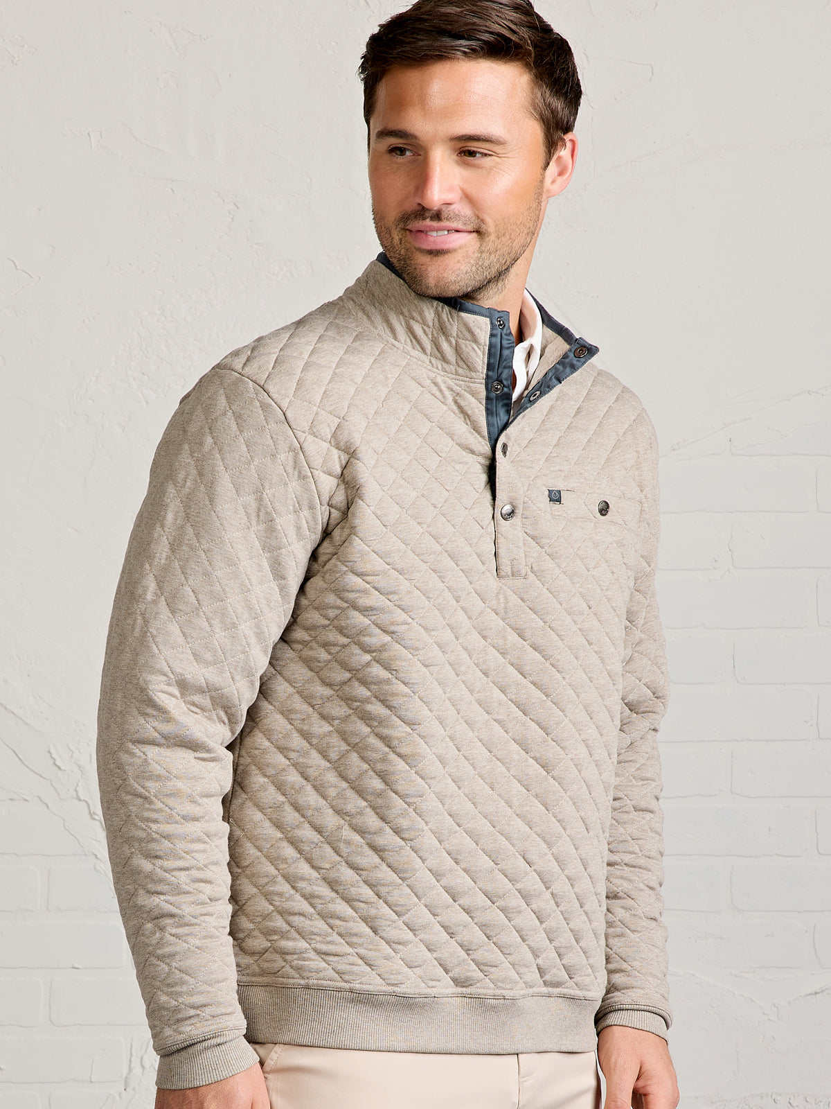 Newport Soft Quilt Pullover tasc Performance (GrayOakHeather)