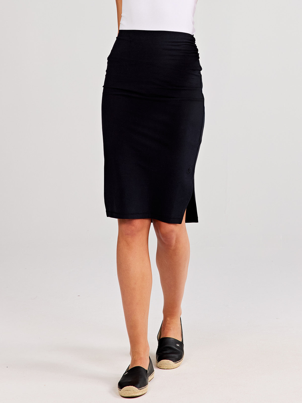 Uptown Luxe Midi Skirt - tasc Performance (Black)