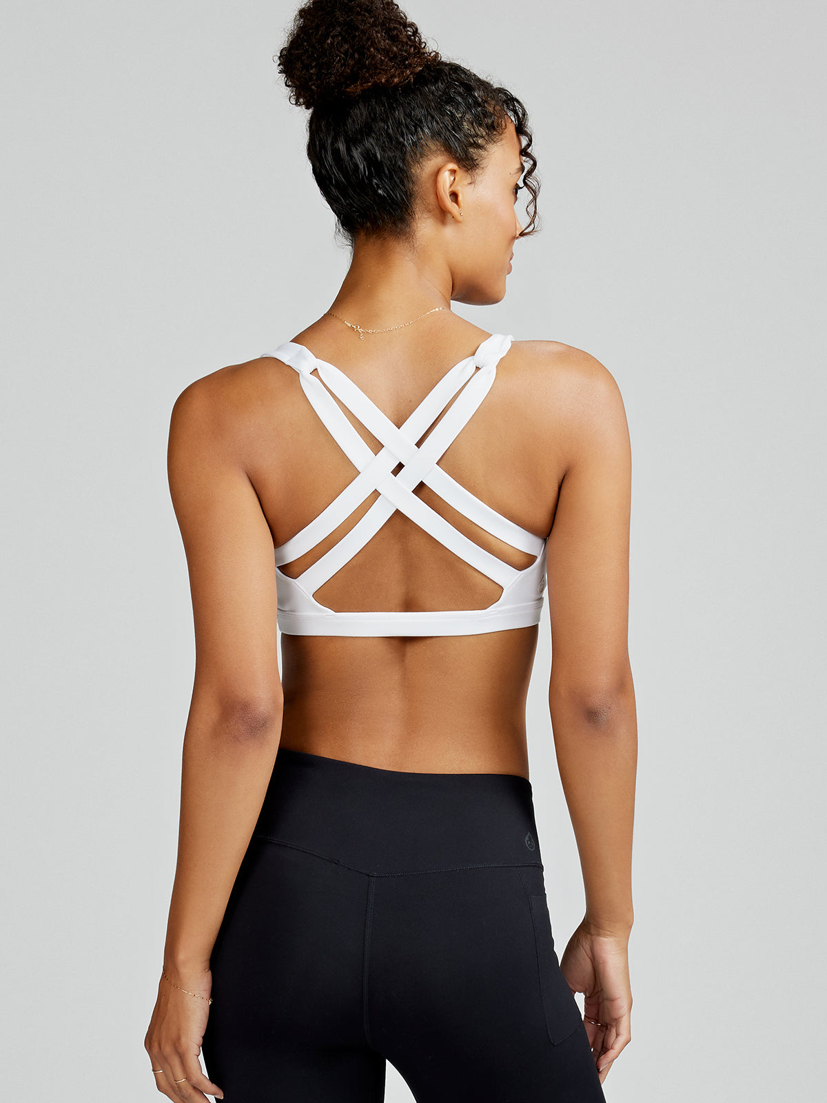 Sculptive Flow Sports Bra tasc Performance (White)