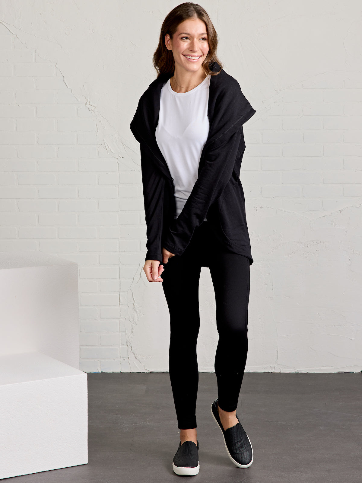 Cozy Fleece Cardigan tasc Performance (Black)