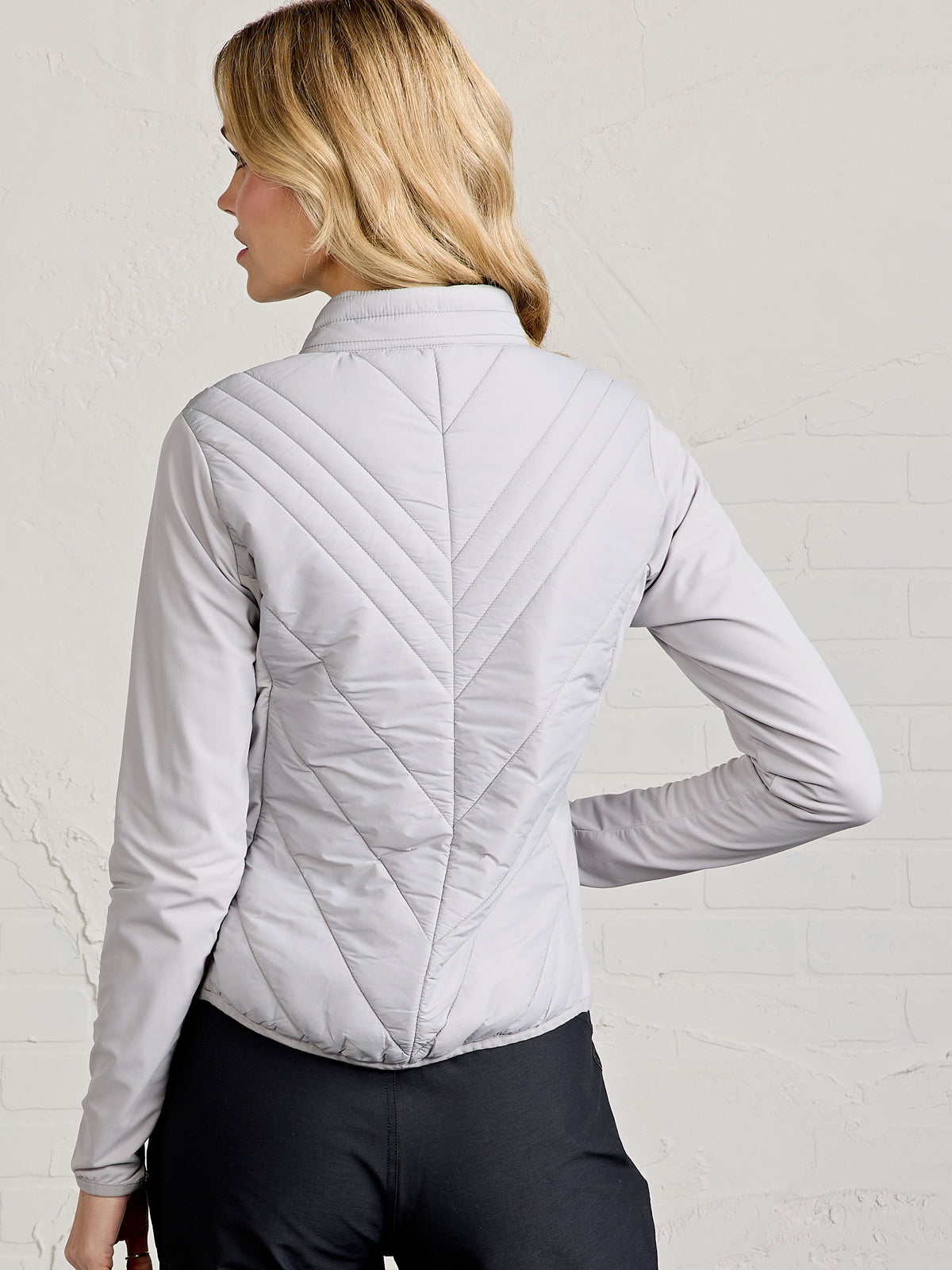 Release Hybrid Jacket - tasc Performance (Silver)