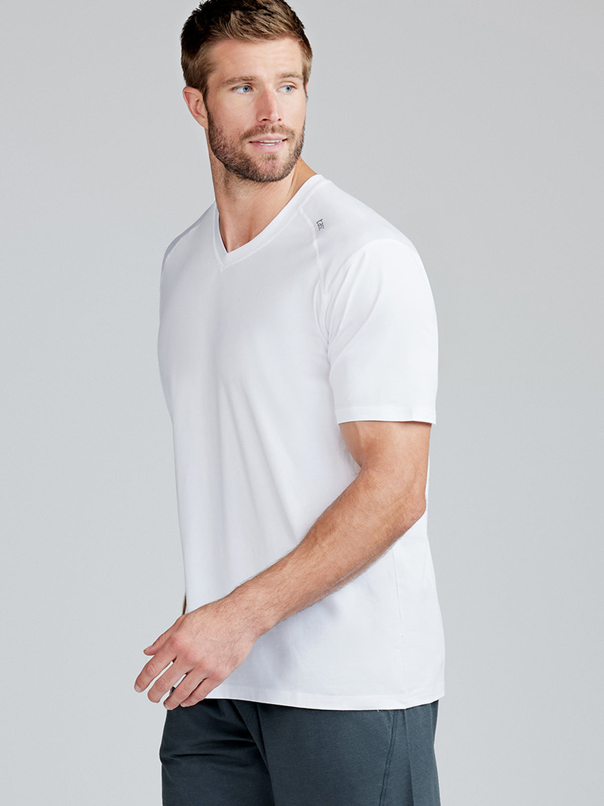 White v neck hotsell t shirts for mens