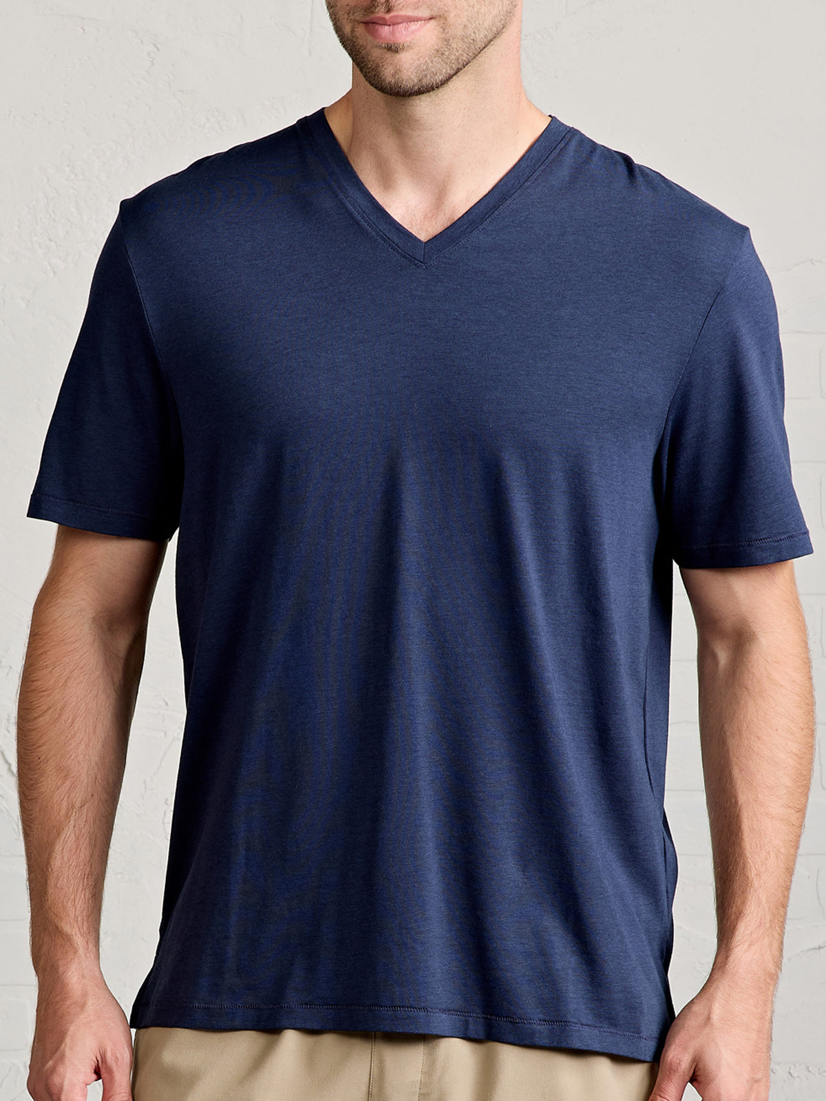 Seaside Wash V-Neck T-Shirt - tasc Performance (ClassicNavy)