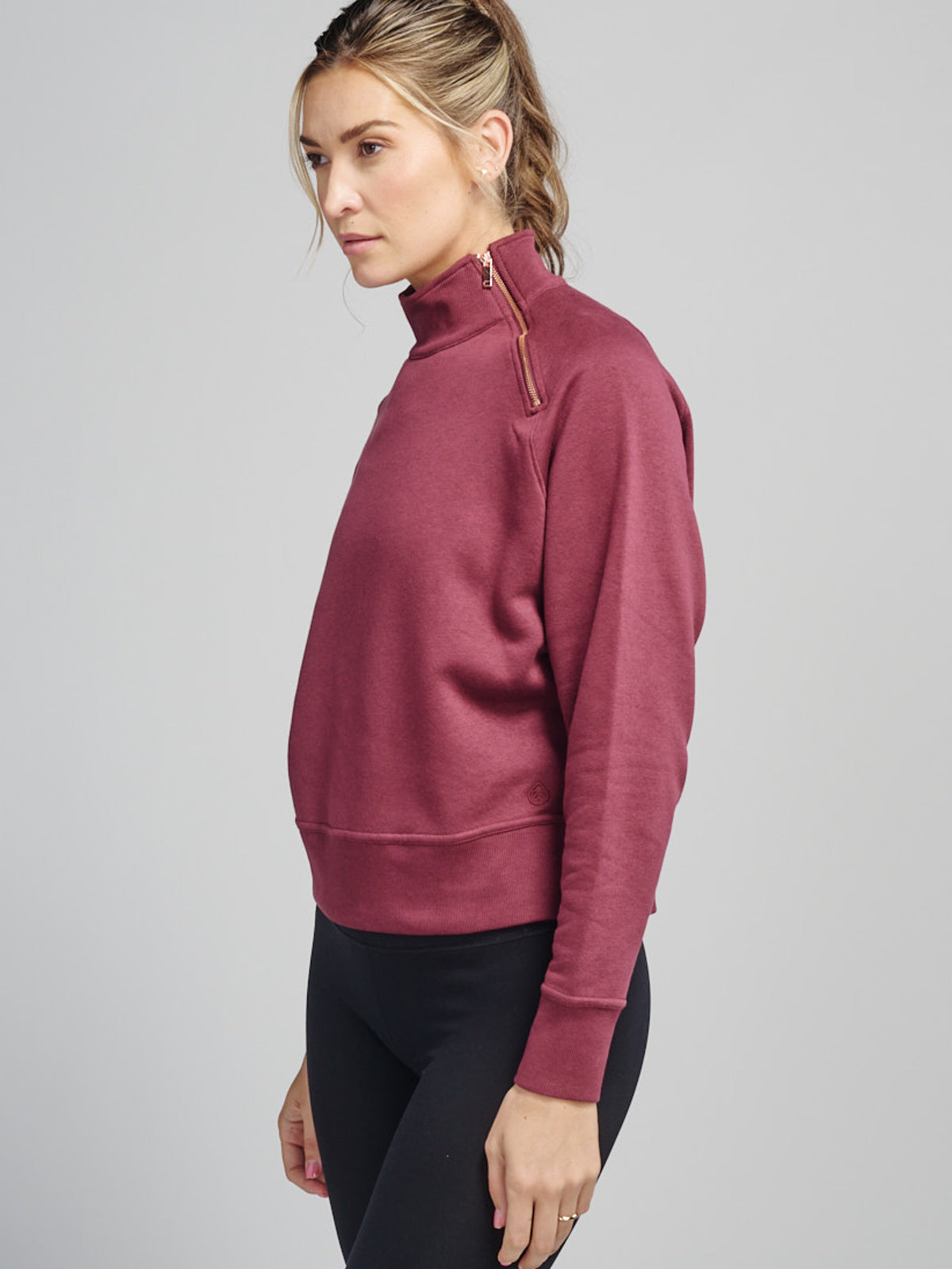 Transcend Side Zip Fleece tasc Performance (Wineberry)