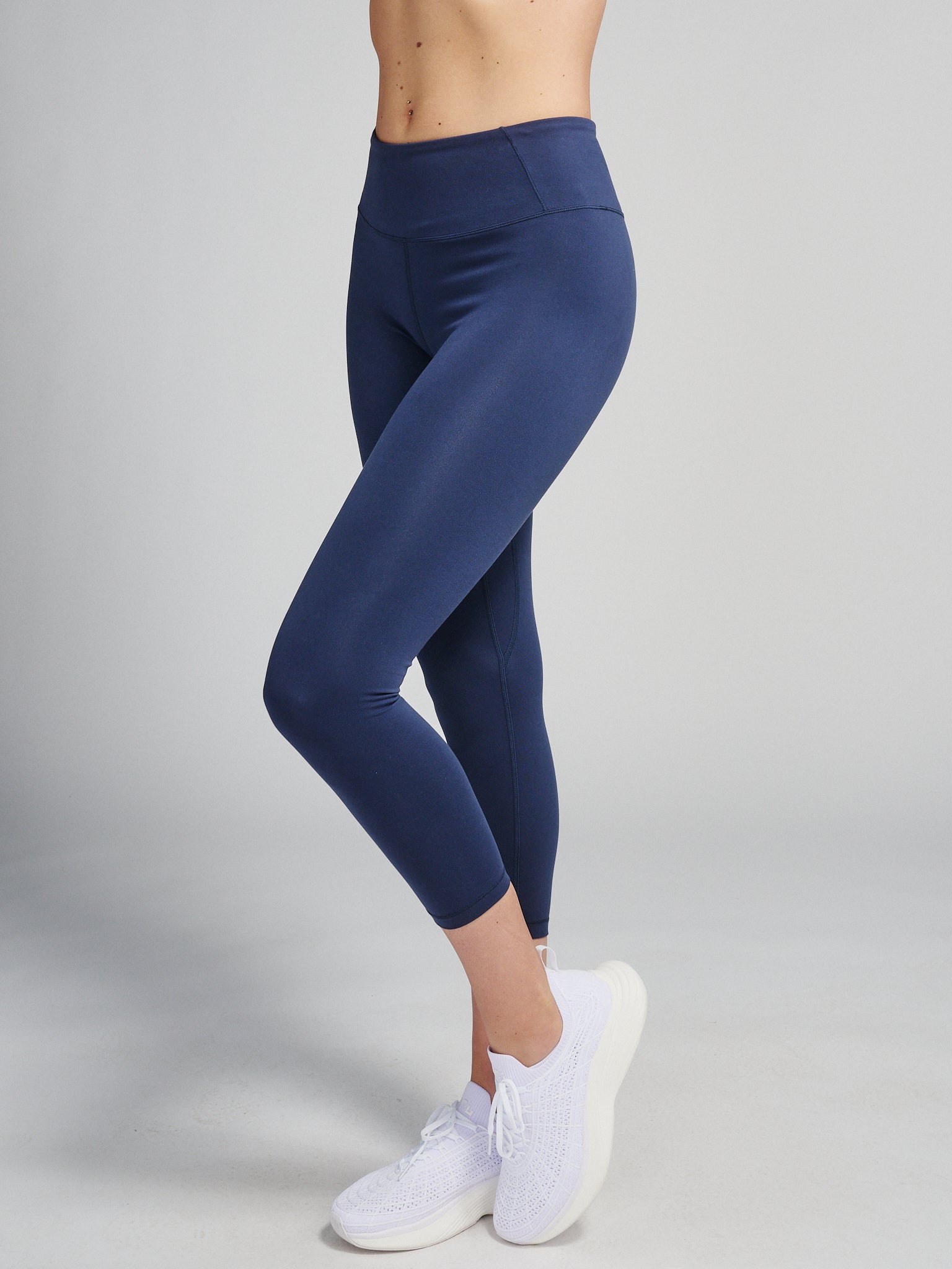 Lululemon Stretch High-Rise Pant 7/8 Length Blue Size 2 - $26 (70
