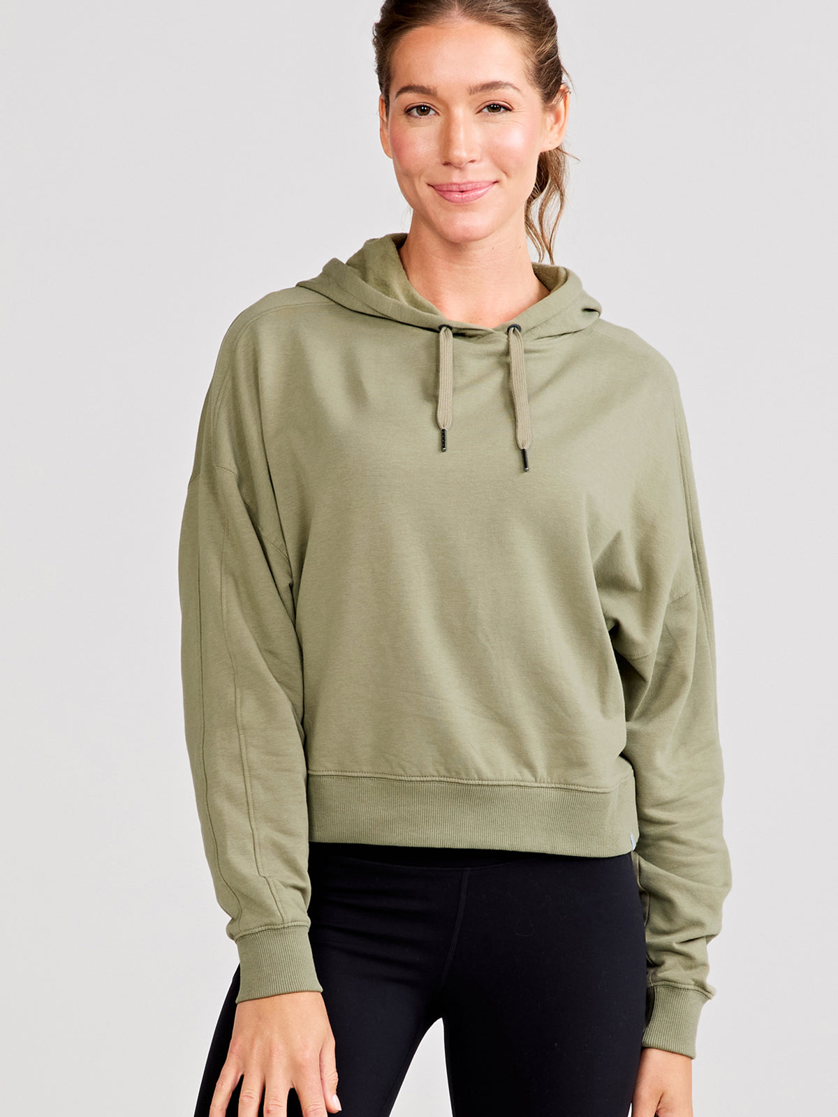 Studio Fleece Hoodie tasc Performance (Cactus)