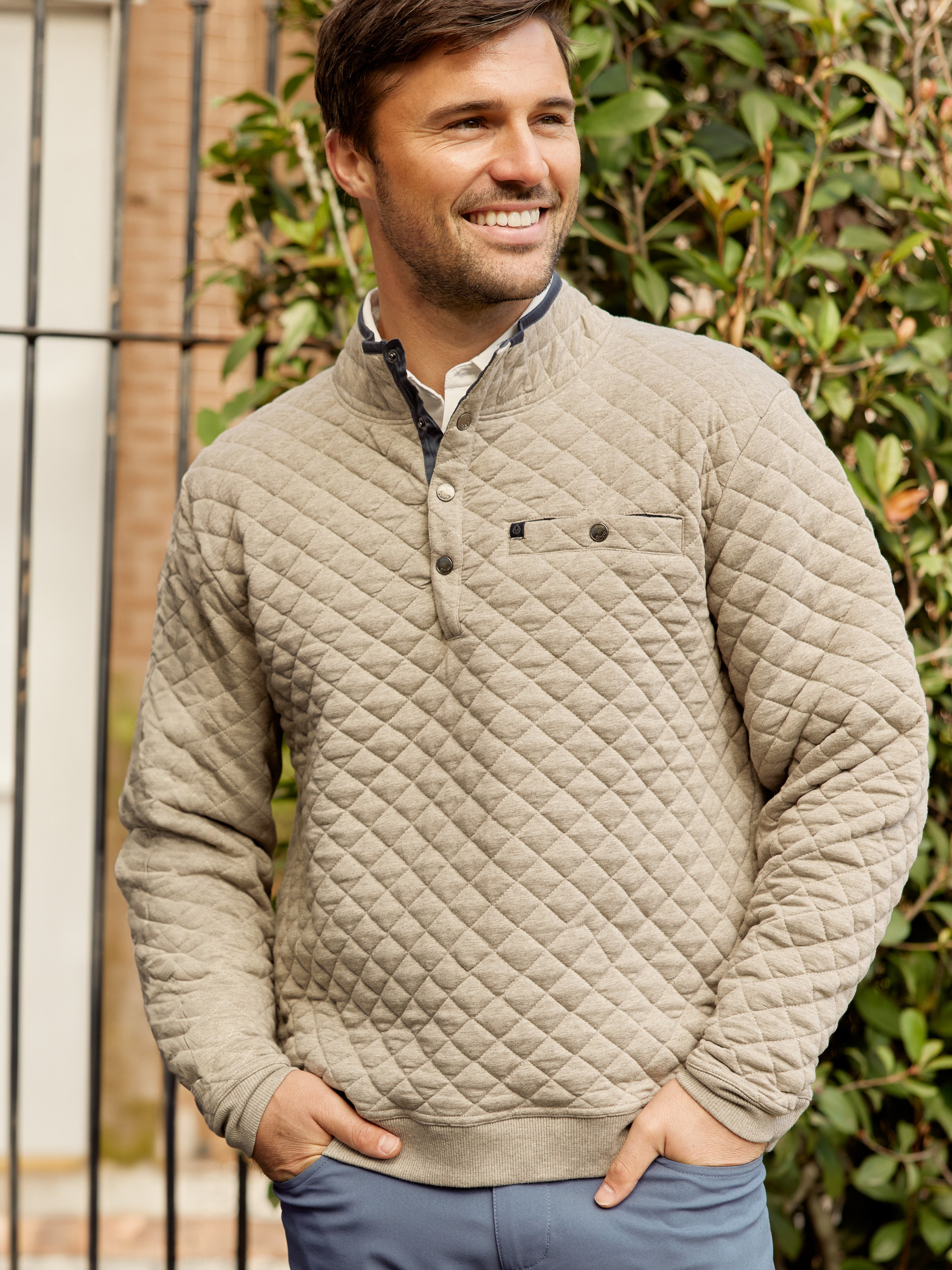 Newport Soft Quilt Pullover tasc Performance (GrayOakHeather)